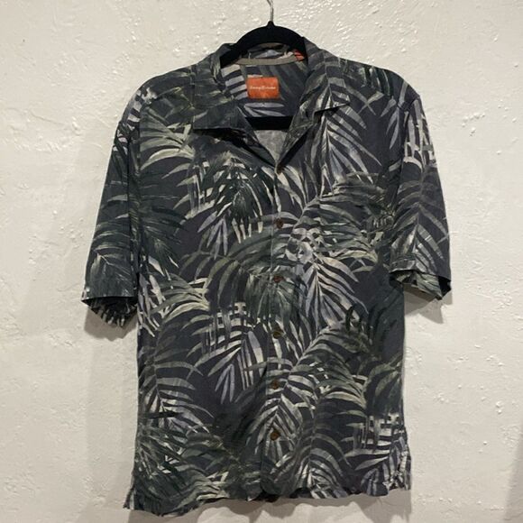 Tommy Bahama Palm 100% Silk Hawaiian Shirt Size Medium Green/Gray Casual - Picture 1 of 6